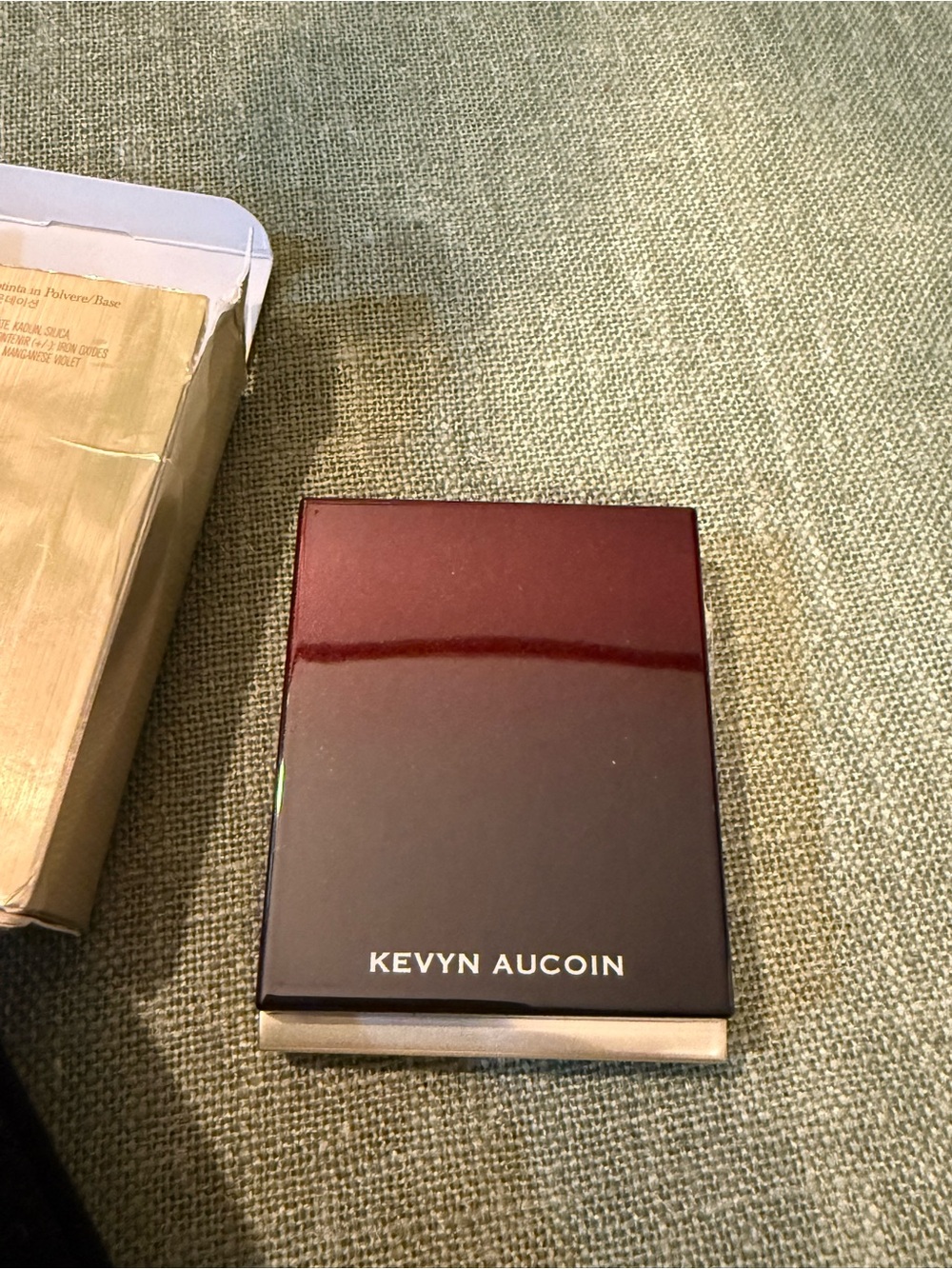 KEVYN AUCOIN The Sensual skin powder foundation #PF02 LIGHT - 0.32oz
